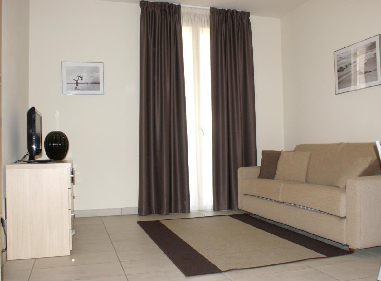 Residence Belmare Rimini Exterior photo