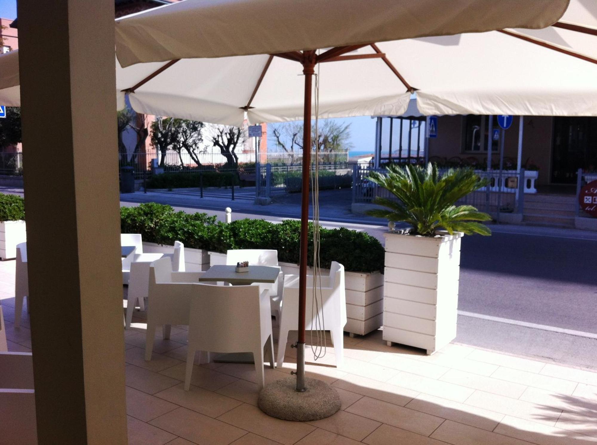 Residence Belmare Rimini Exterior photo